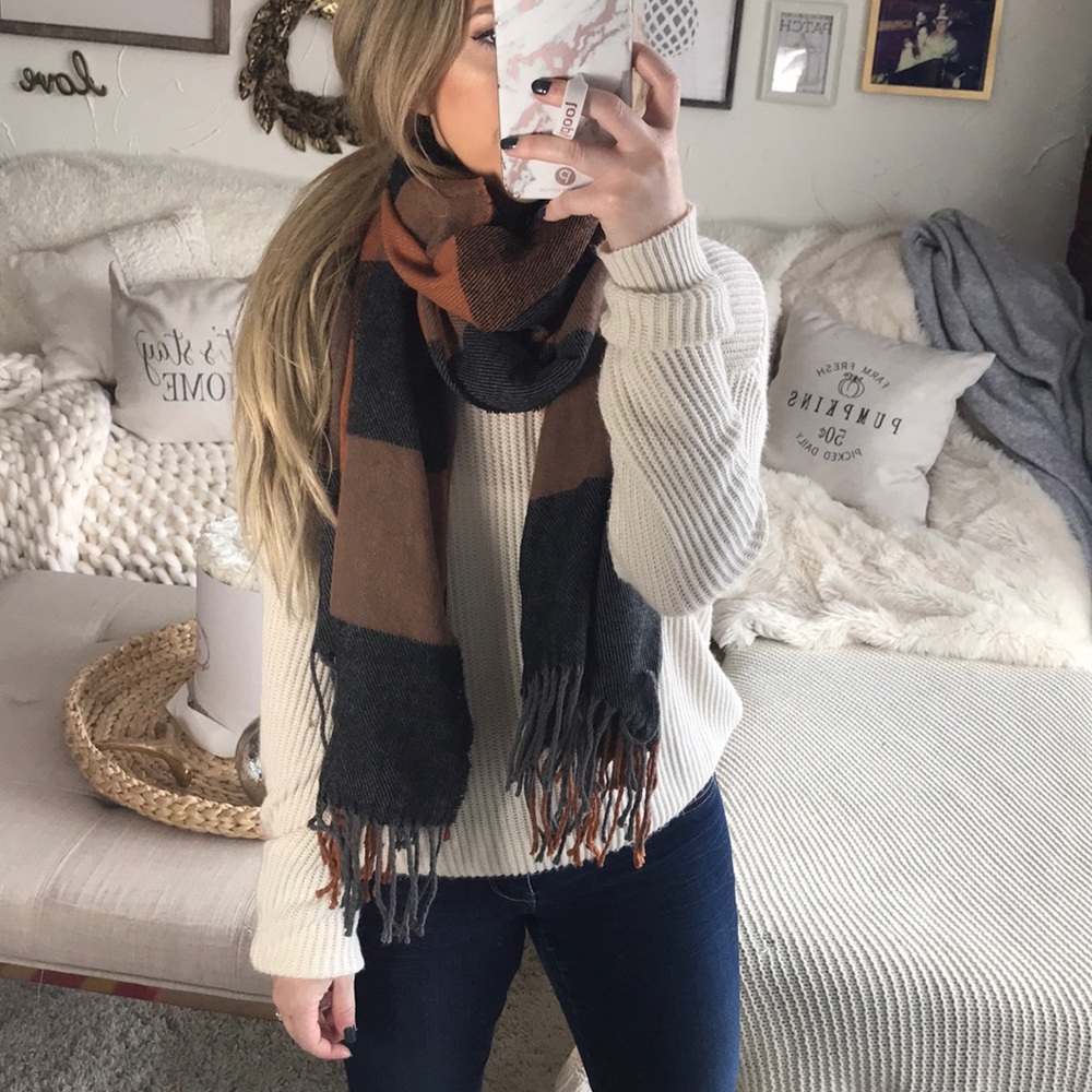 Plaid scarf tassels rust grey black